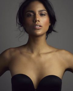 Elaine E